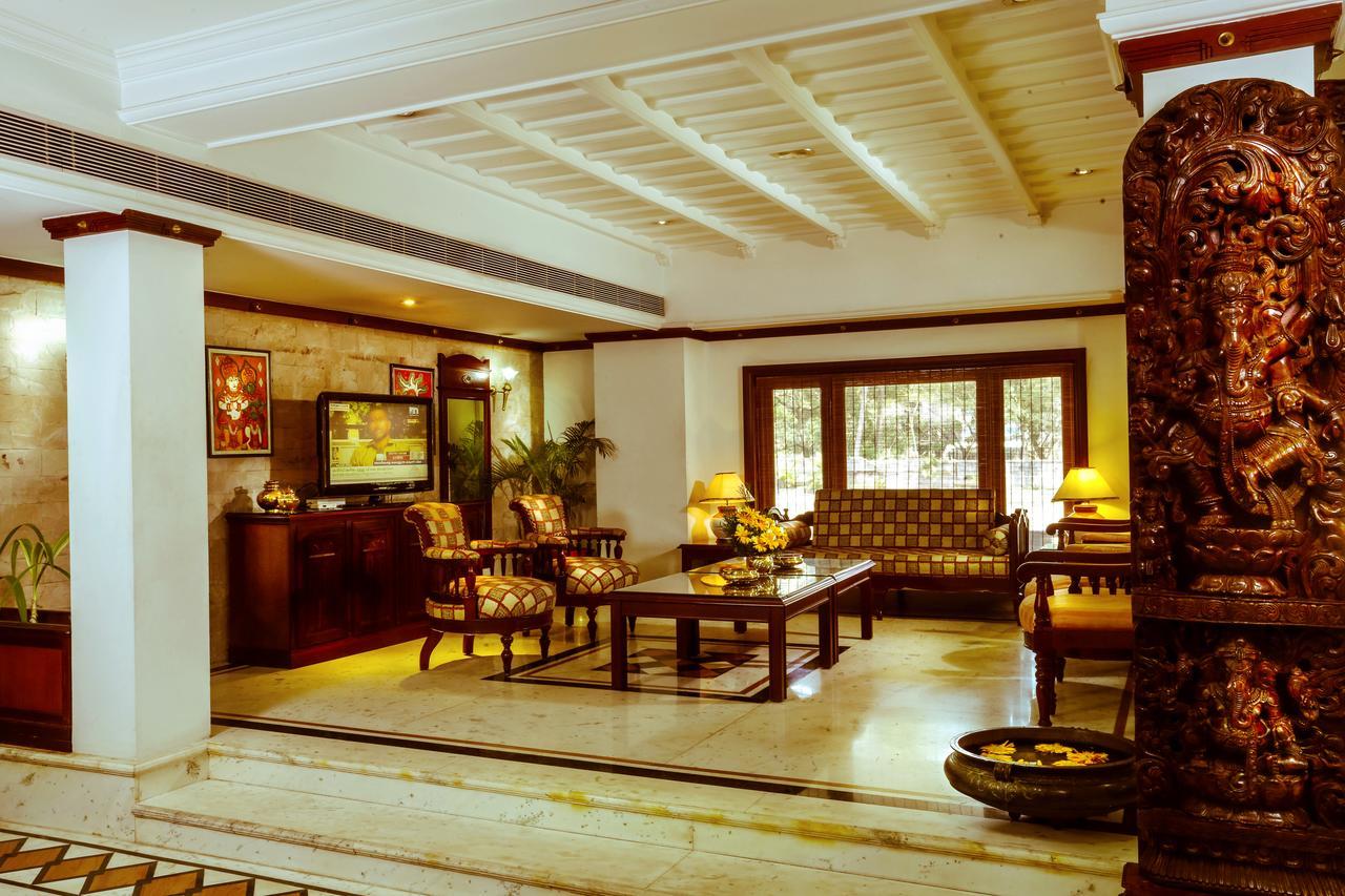 Krishna Inn Guruvāyūr Exterior foto