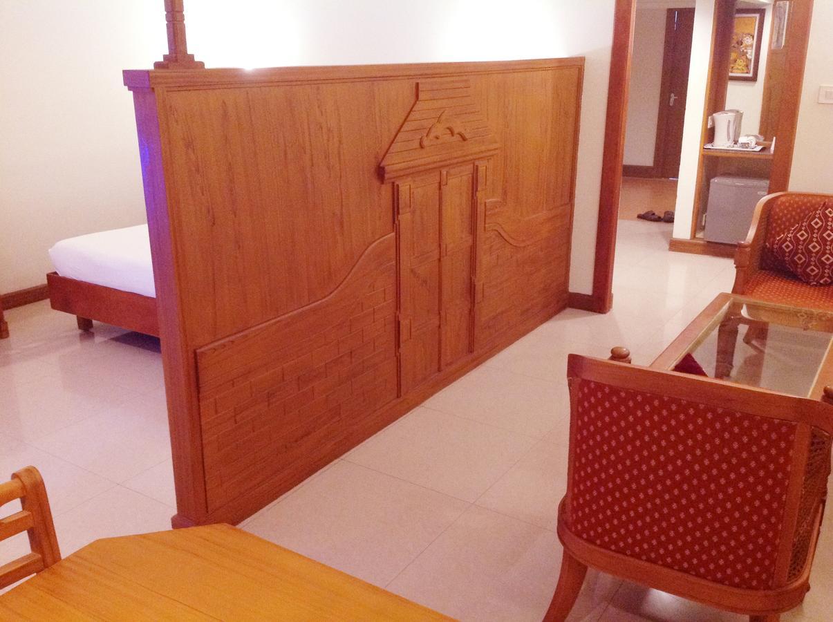 Krishna Inn Guruvāyūr Exterior foto